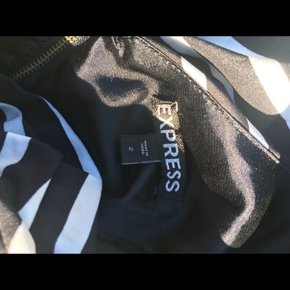 Black & White Express Dress - Picture 4 of 5